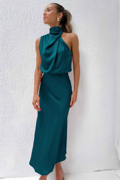 Rochie Coralia – Lungă din satin cu decolteu halter