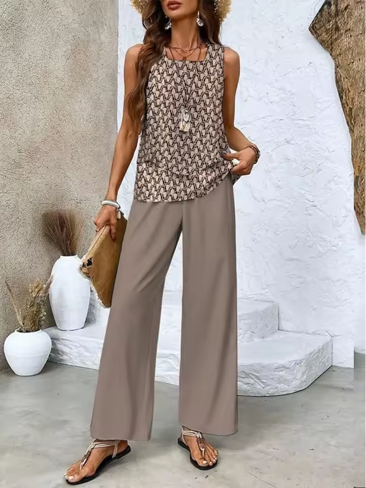 Set de două piese - top și pantaloni asortați 